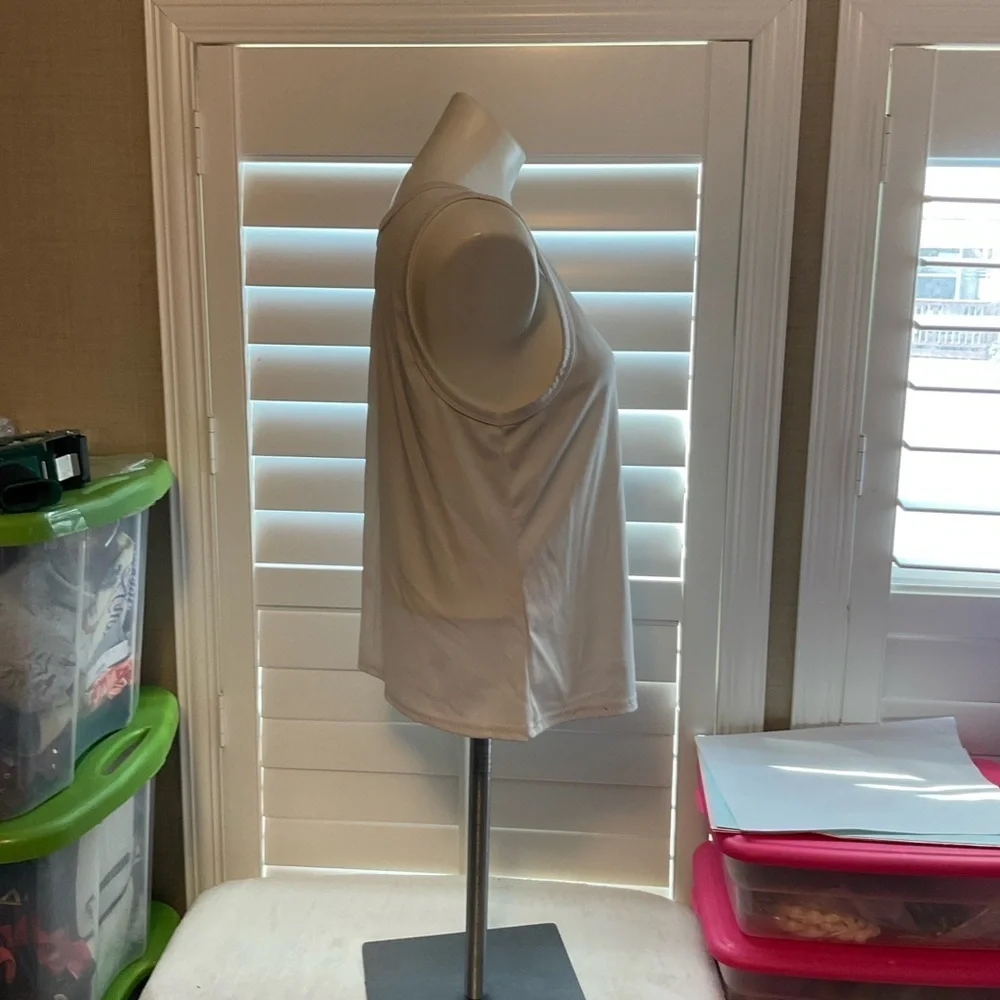 SHEIN Essential White Tank Top